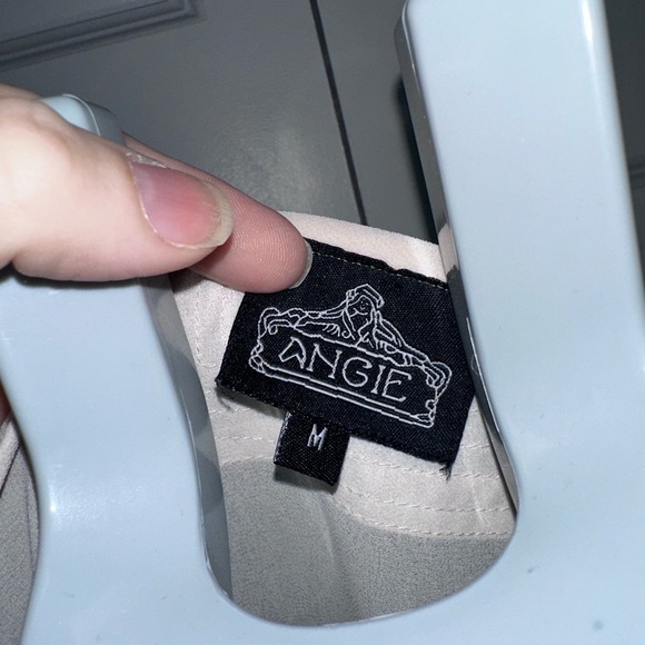 Angie Ivory Blouse with Black Accents - Picture 4 of 5